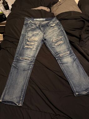Men's Distressed Blue Straight Jeans - Brand Unspecified